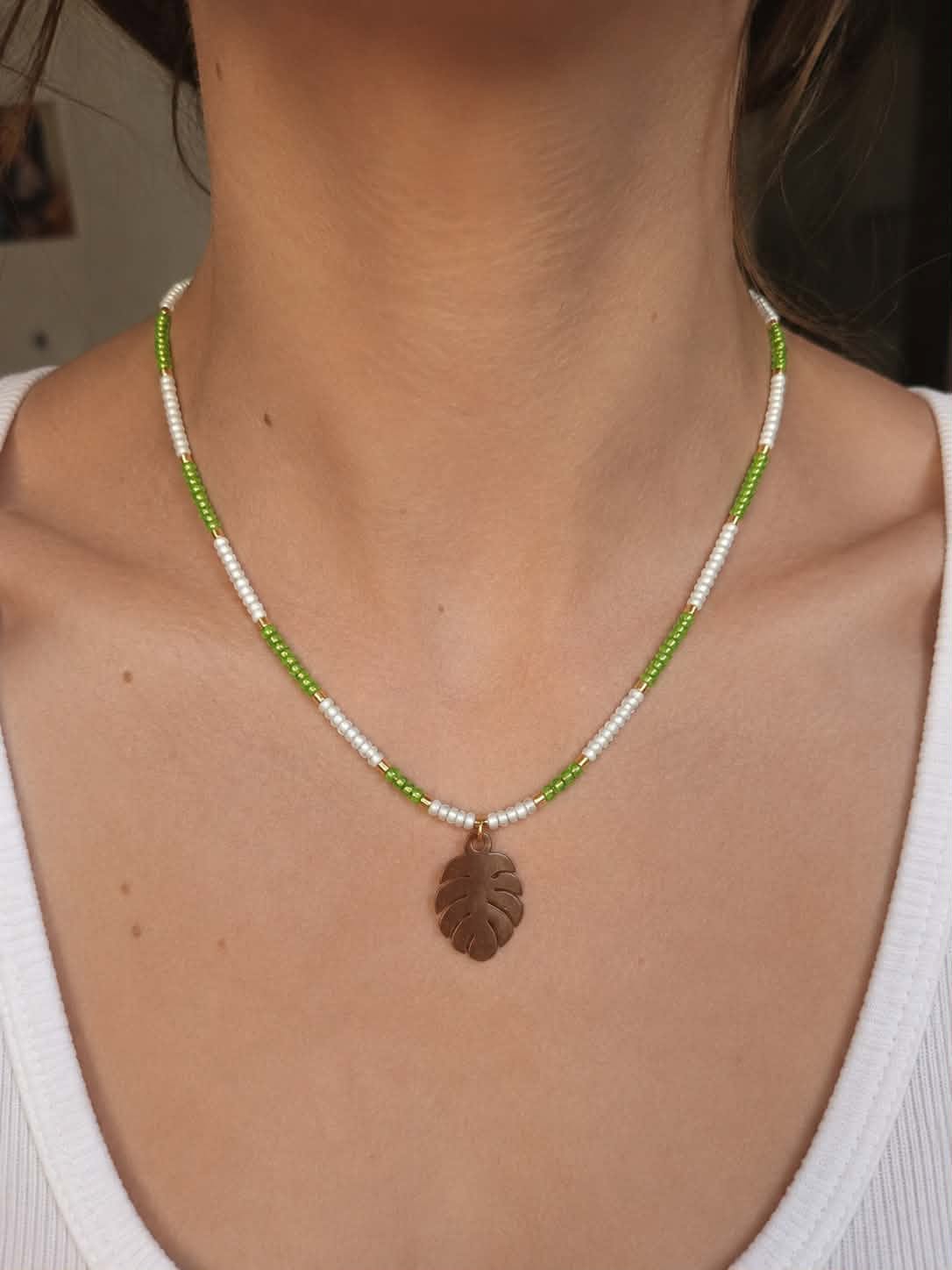 Collier "Monstera"